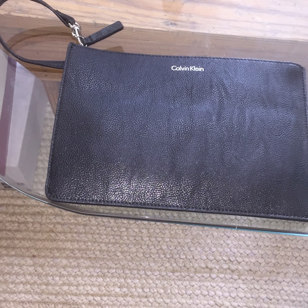 CalvinKlein, wise top wristlet